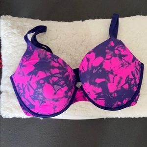 VS PINK wear everywhere push-up bra 34DD